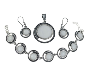 Piękny Srebrny Oksydowany Komplet z Białym Kwarcem - Jakość !