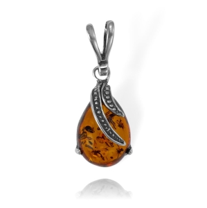 Piękny Srebrny Oksydowany Wisiorek z Bursztynem