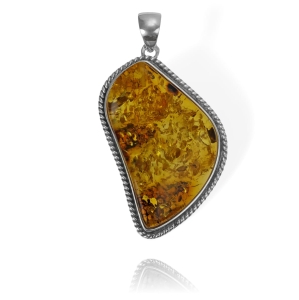 Piękny Srebrny Oksydowany Wisiorek z Bursztynem
