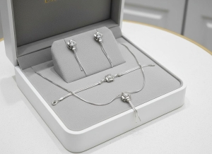 Piękny Srebrny Łańcuszkowy Komplet z Cyrkonią!